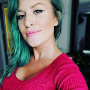 Meet your Posher, Ivy